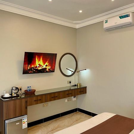 캄팔라 The Nook Boutique B&B 외부 사진